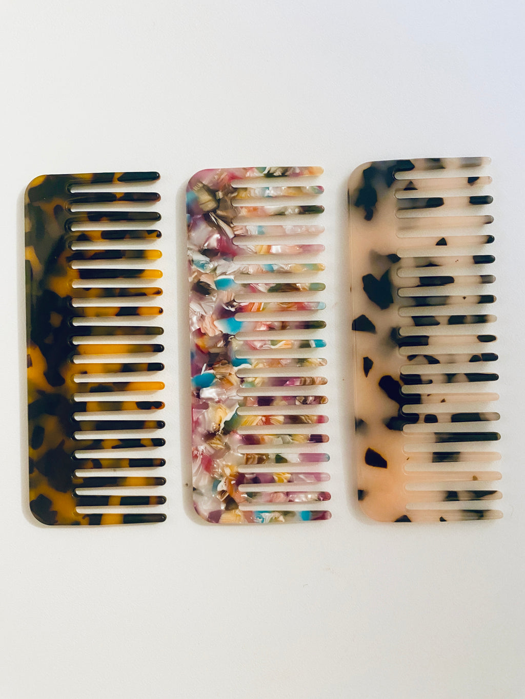 Lara Lucite Hair Combs