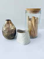 Elia Vases