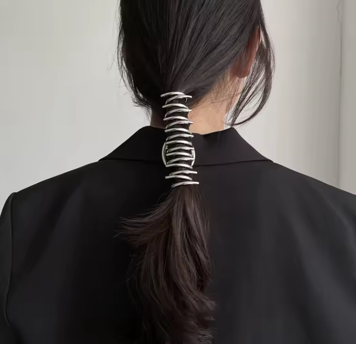 Matilda Metal Hair Claws