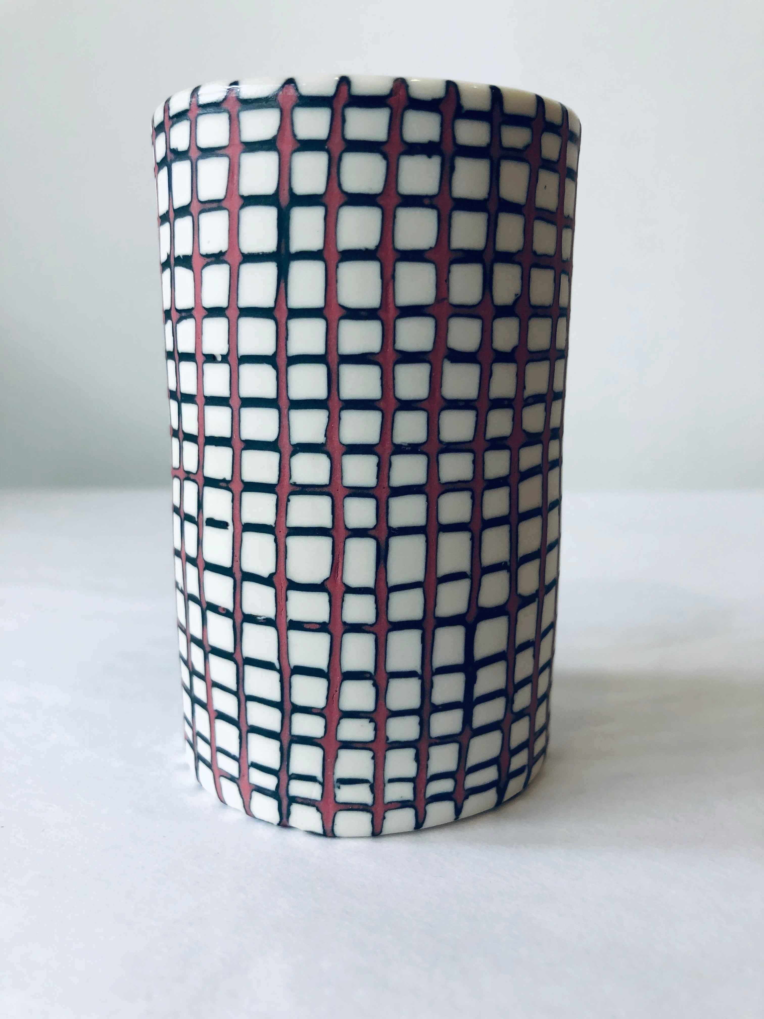Grid Porcelain Whiskey Cup